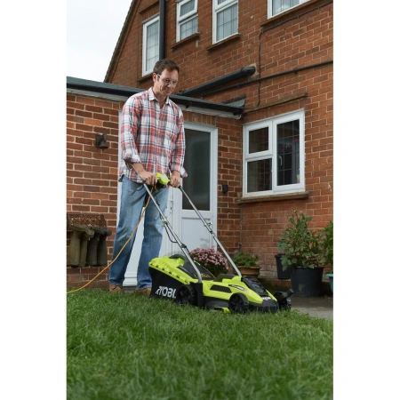 фото электрическая газонокосилка ryobi rlm13e33s